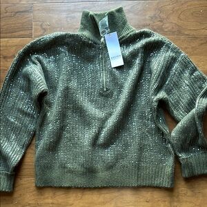 Design History Olive Green Turtleneck Sweater with Chunky Knit and Relaxed Fit